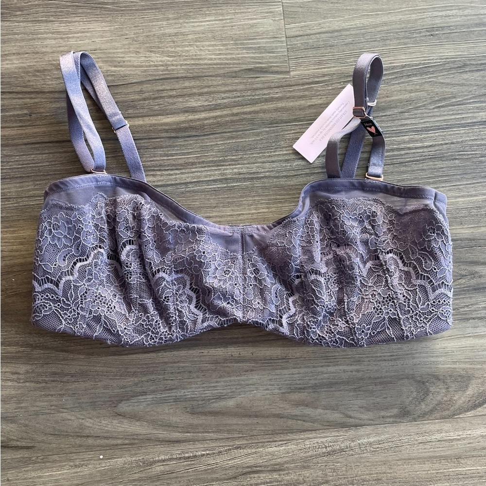 NWT VS Bra